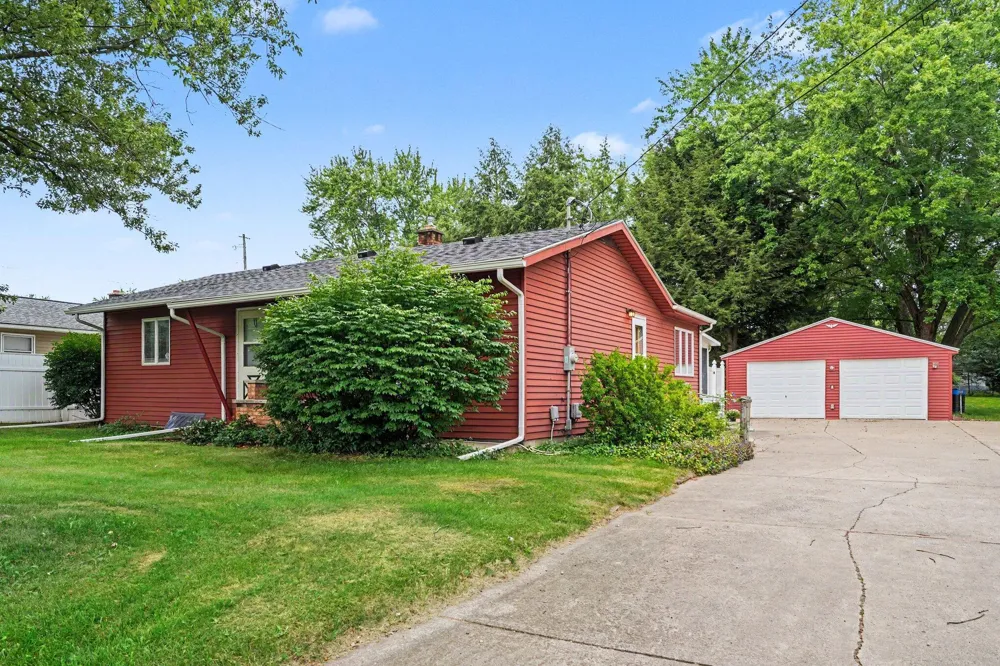 8722 S Sprinkle Road Portage City, MI 49002