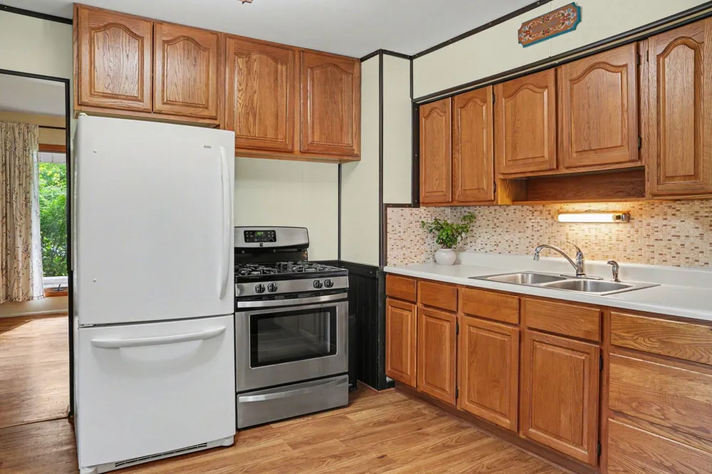 8722 S Sprinkle Road Portage City, MI 49002