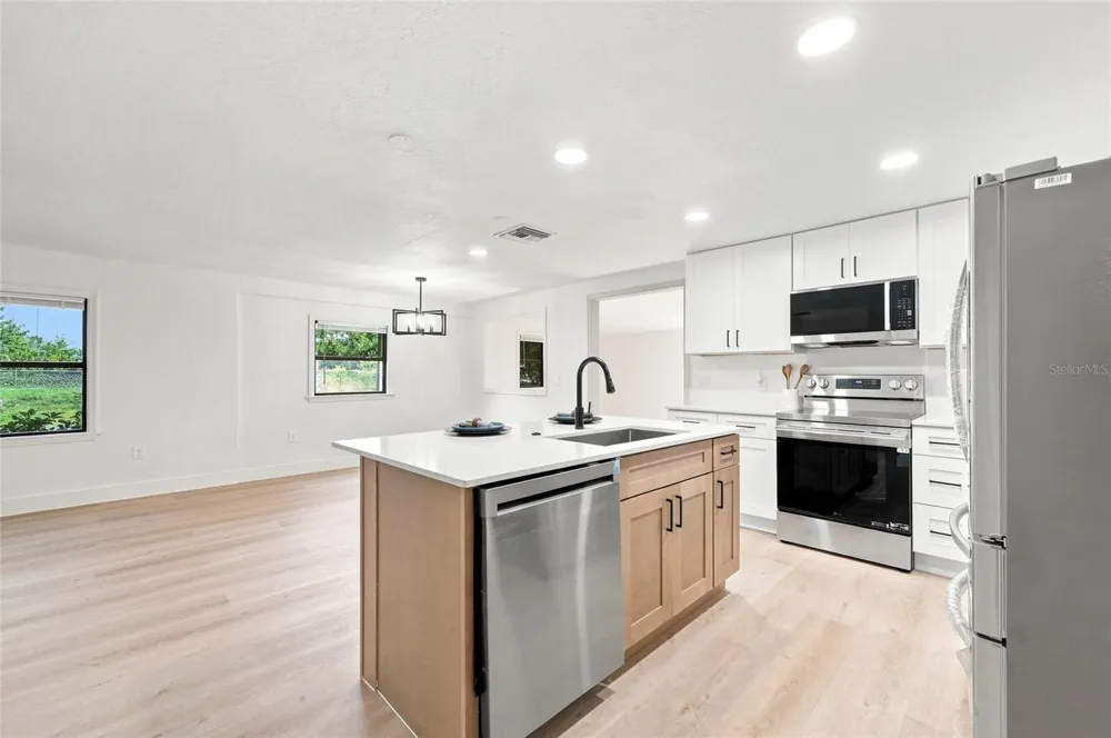 118 COURT STREET Kissimmee, FL 34741