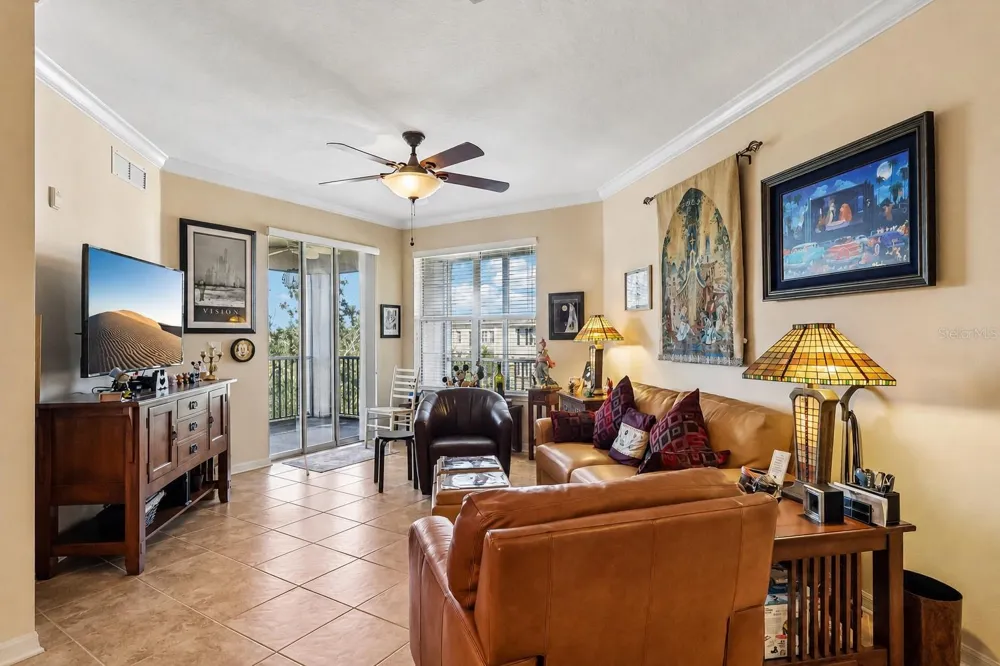 8168 BOAT HOOK LOOP #303 Windermere, FL 34786