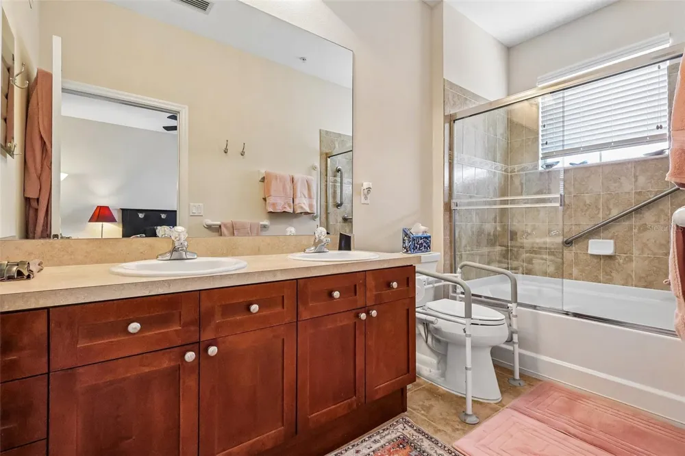 8168 BOAT HOOK LOOP #303 Windermere, FL 34786