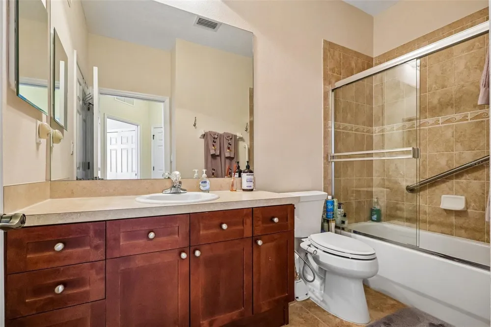 8168 BOAT HOOK LOOP #303 Windermere, FL 34786