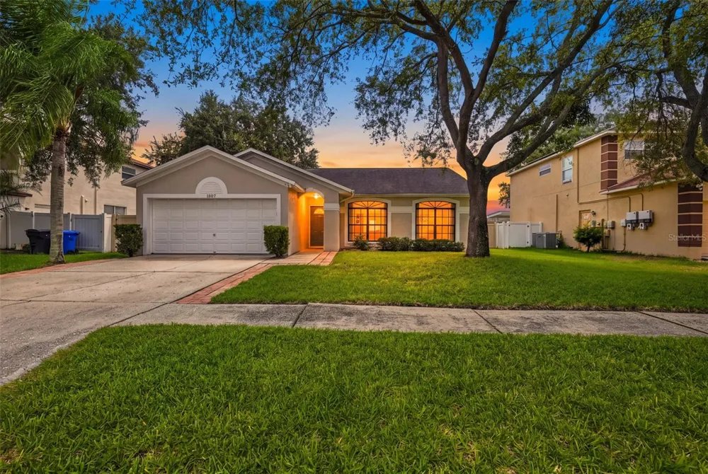 1307 FLAXWOOD AVENUE Brandon, FL 33511