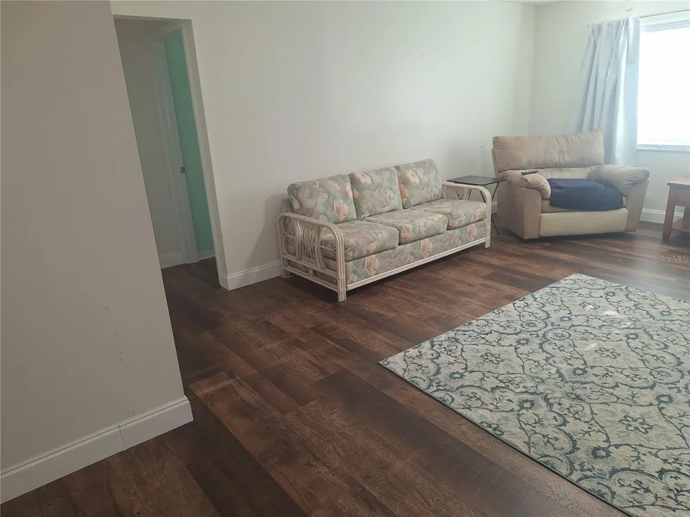 8447 AUSTIN #8447 Pinellas Park, FL 33781