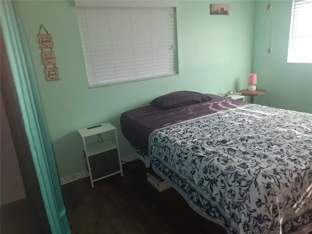 8447 AUSTIN #8447 Pinellas Park, FL 33781
