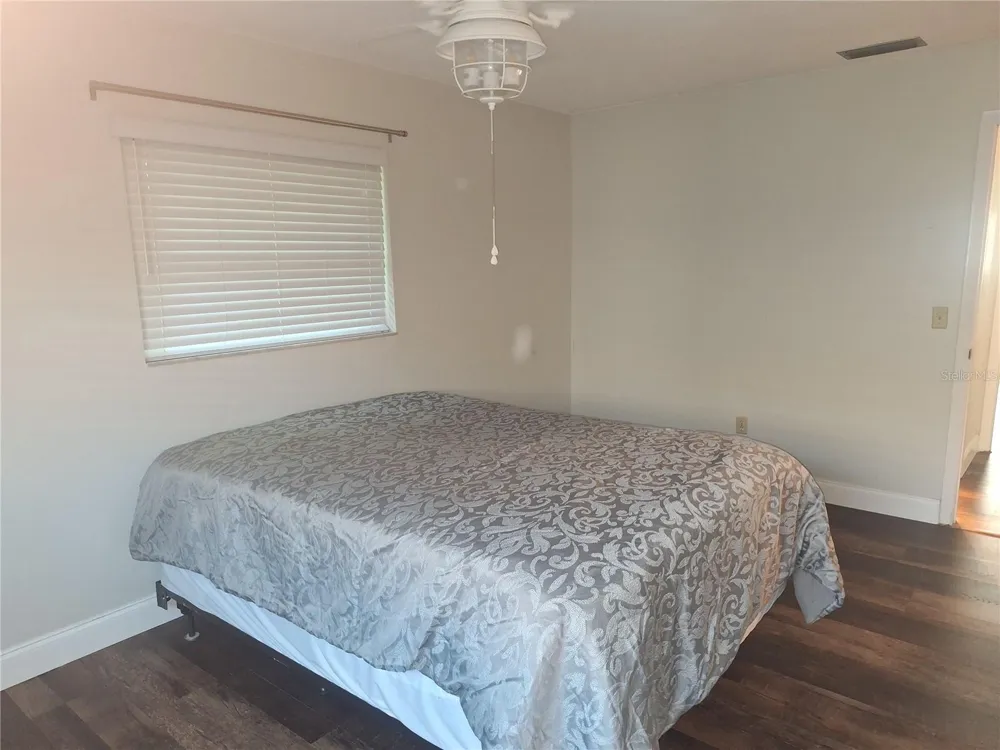 8447 AUSTIN #8447 Pinellas Park, FL 33781