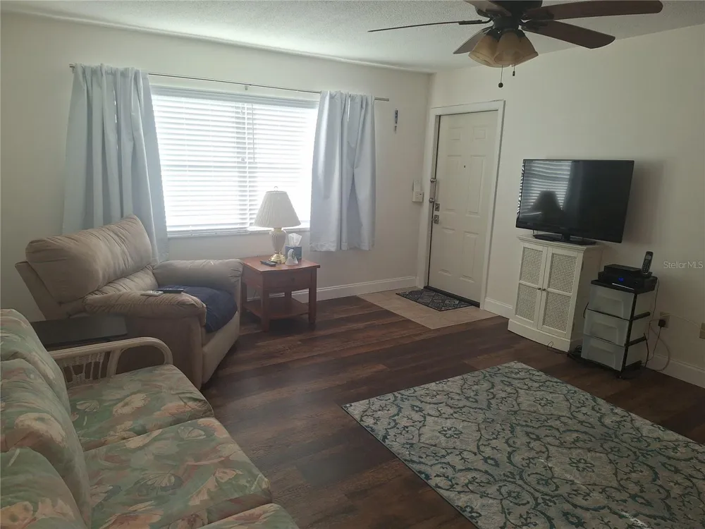 8447 AUSTIN #8447 Pinellas Park, FL 33781