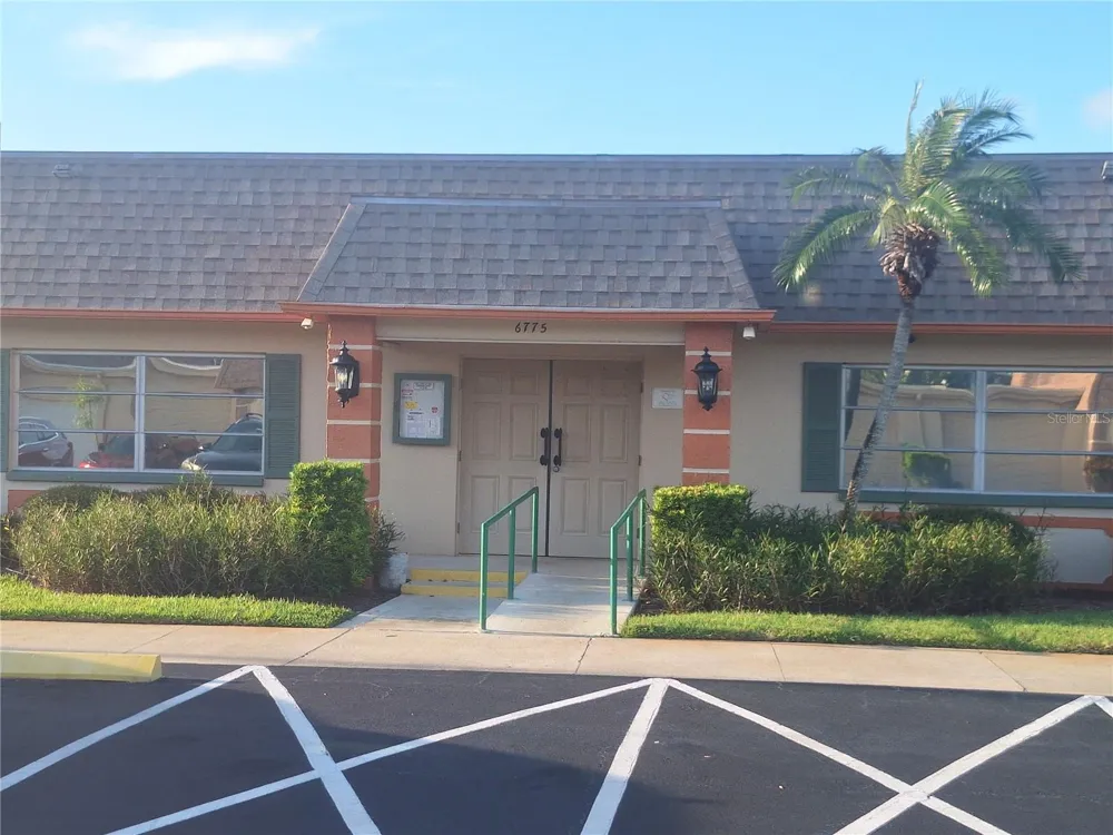8447 AUSTIN #8447 Pinellas Park, FL 33781