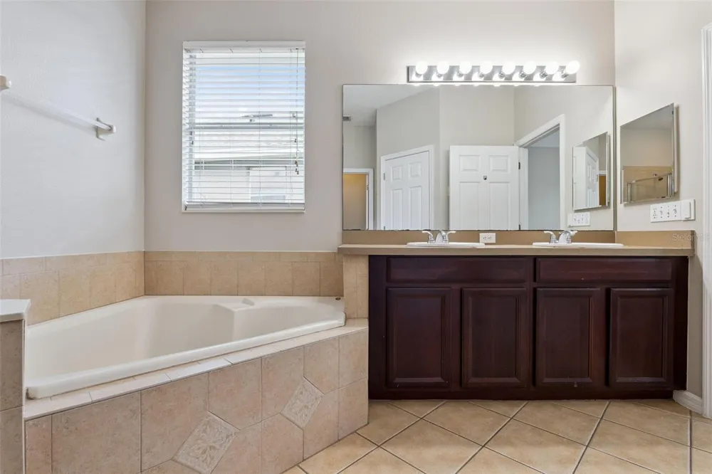 9957 CYPRESS VINE DRIVE Orlando, FL 32827