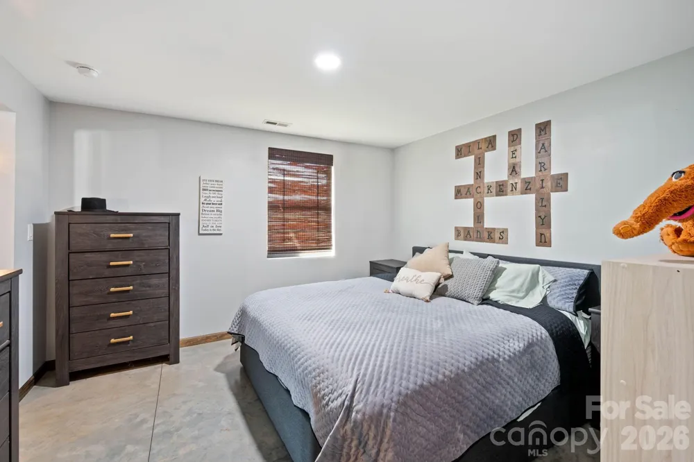 7562 Long Island Road Catawba, NC 28609