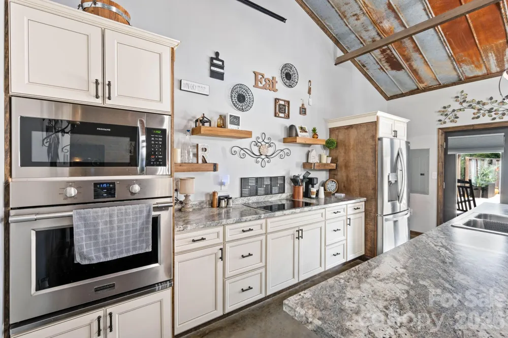 7562 Long Island Road Catawba, NC 28609