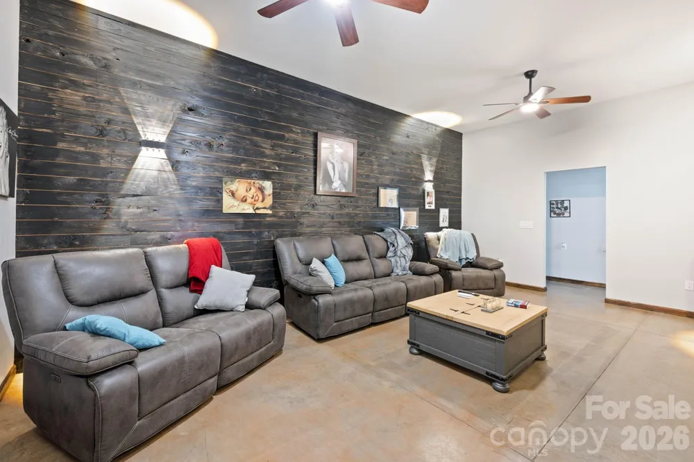 7562 Long Island Road Catawba, NC 28609