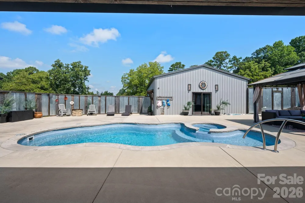 7562 Long Island Road Catawba, NC 28609