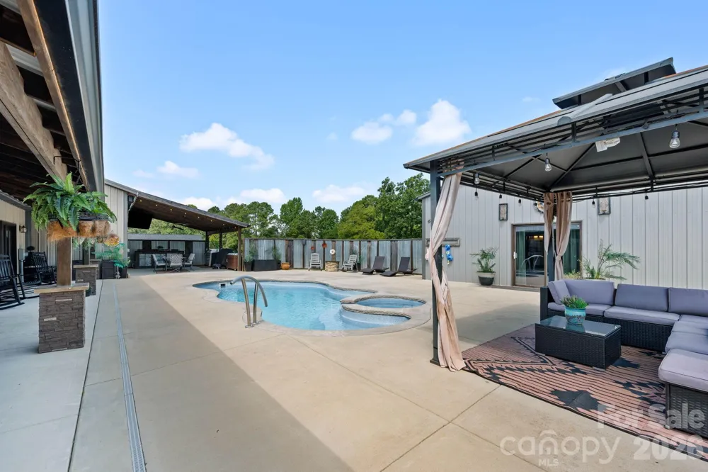 7562 Long Island Road Catawba, NC 28609