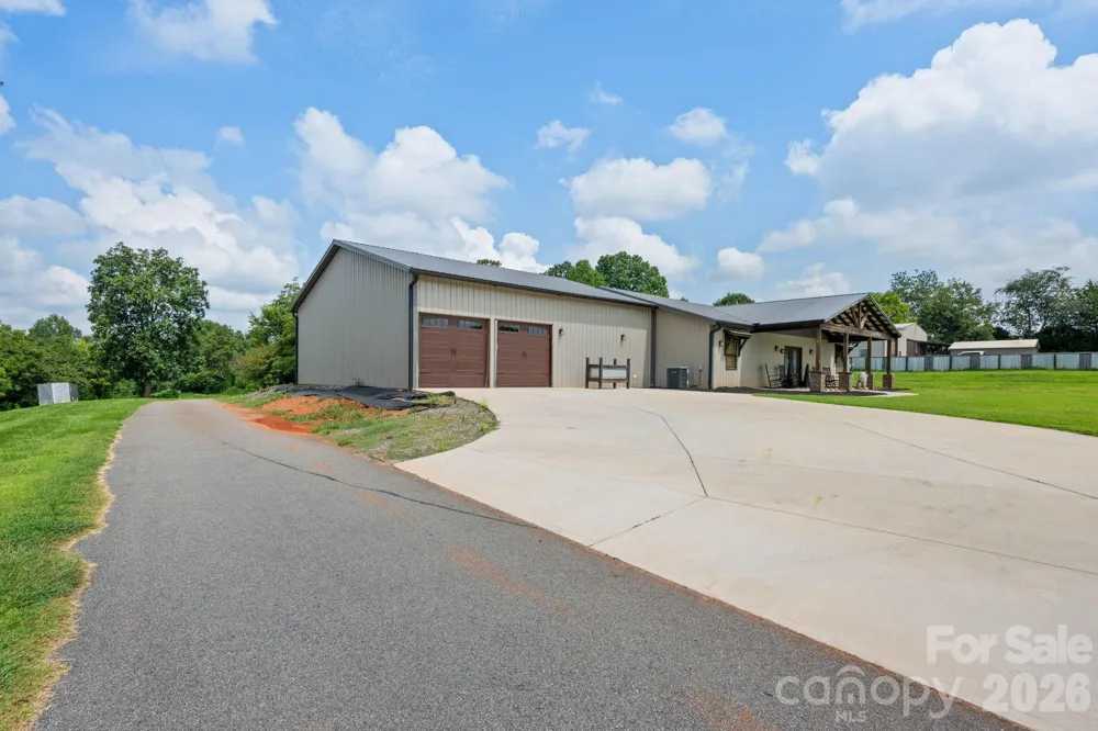 7562 Long Island Road Catawba, NC 28609