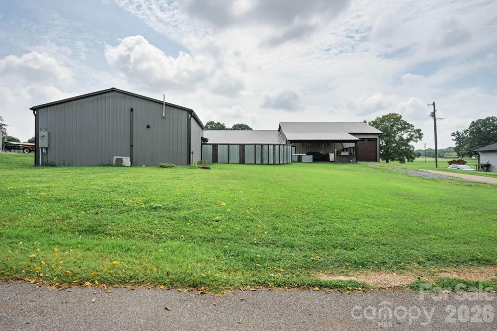 7562 Long Island Road Catawba, NC 28609