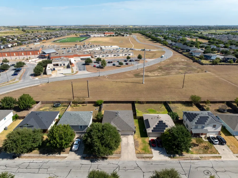 122 Holland Street Hutto, TX 78634
