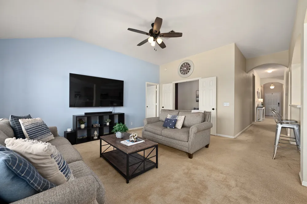 122 Holland Street Hutto, TX 78634