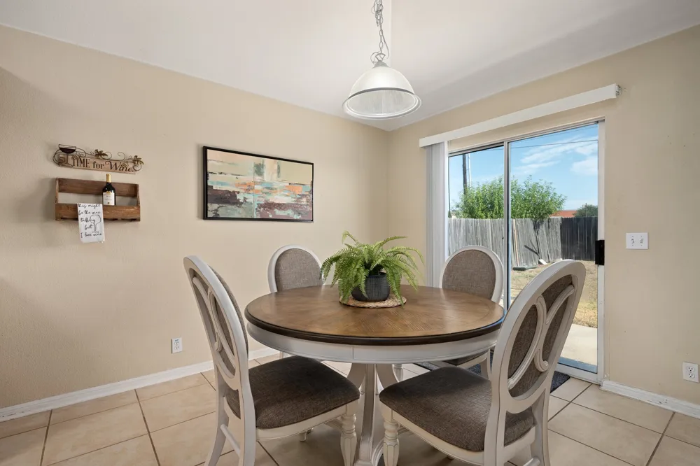 122 Holland Street Hutto, TX 78634