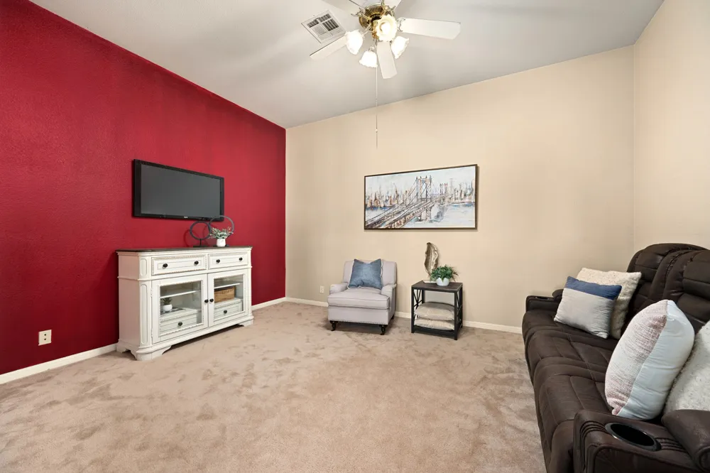 122 Holland Street Hutto, TX 78634
