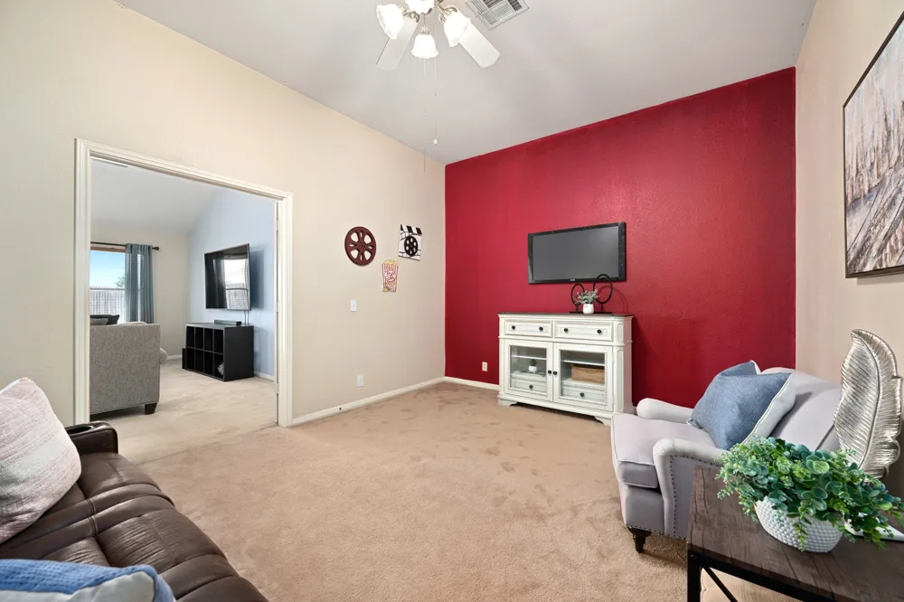 122 Holland Street Hutto, TX 78634