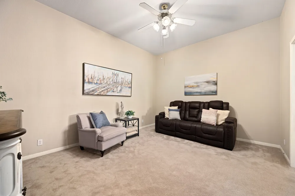 122 Holland Street Hutto, TX 78634
