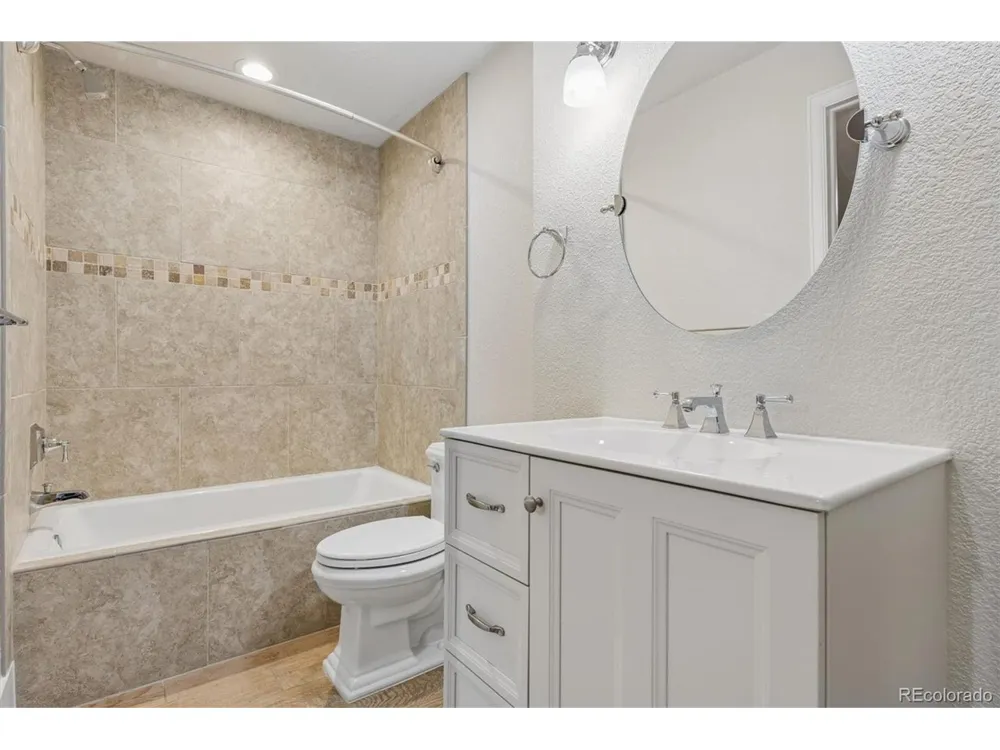 7199 S Chapparal Circle W Centennial, CO 80016