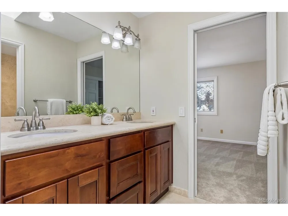 7199 S Chapparal Circle W Centennial, CO 80016