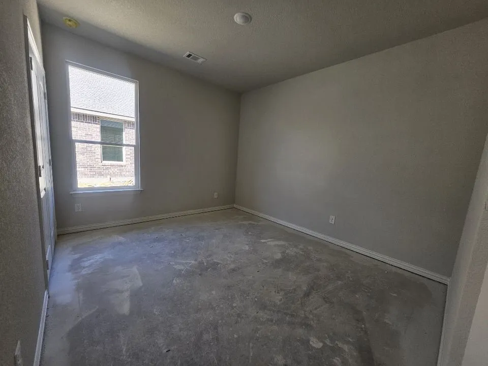806 Silverleaf Drive Ennis, TX 75119