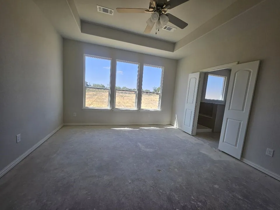 806 Silverleaf Drive Ennis, TX 75119