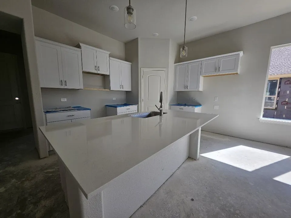 806 Silverleaf Drive Ennis, TX 75119