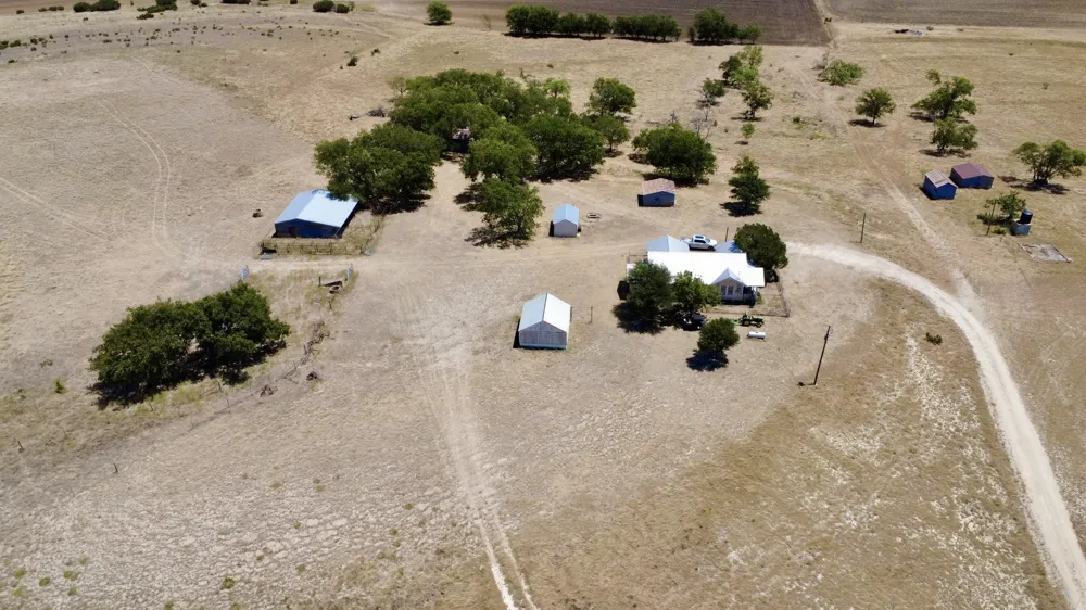 8001 Fm 932 Hamilton, TX 76531
