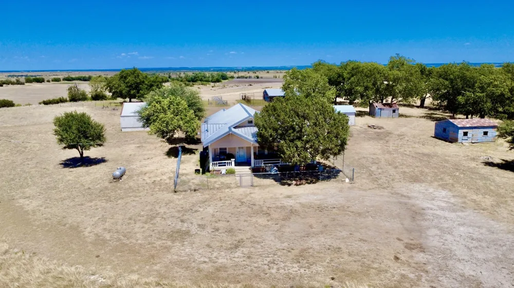 8001 Fm 932 Hamilton, TX 76531