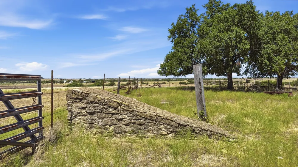 8001 Fm 932 Hamilton, TX 76531