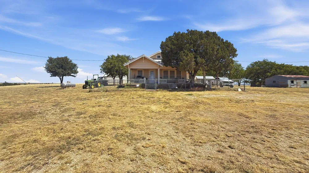 8001 Fm 932 Hamilton, TX 76531