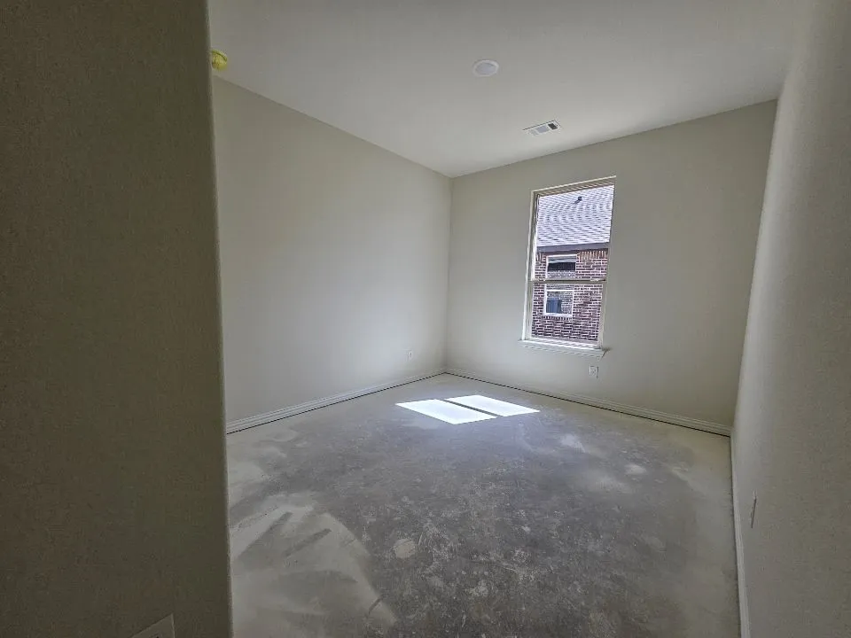 804 Silverleaf Drive Ennis, TX 75119