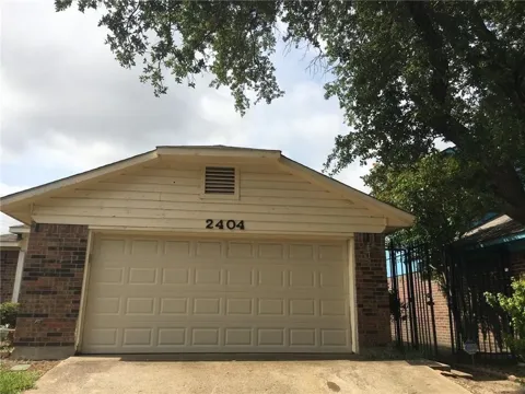 2404 Centaurus Drive