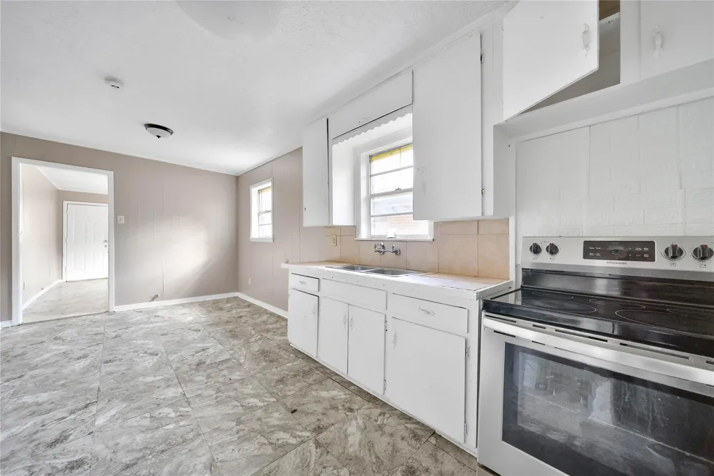 2310 Kabee Street Houston, TX 77020