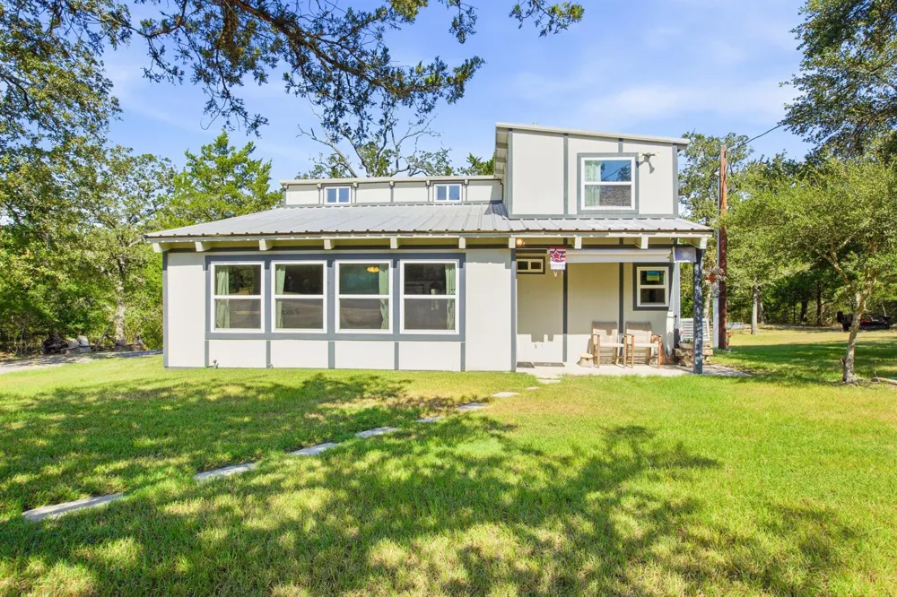 333 Woodvine Lane Somerville, TX 77879