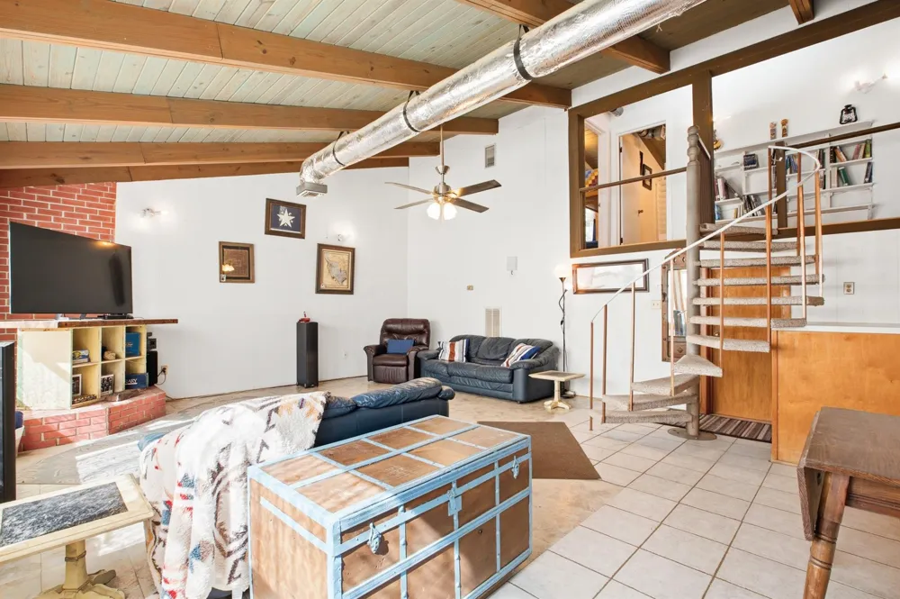 333 Woodvine Lane Somerville, TX 77879