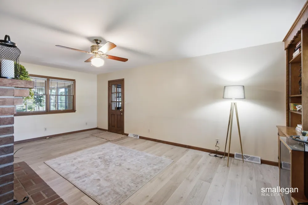 4752 Bonnie Avenue SE Kentwood, MI 49508
