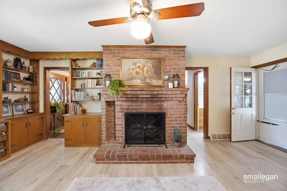 4752 Bonnie Avenue SE Kentwood, MI 49508