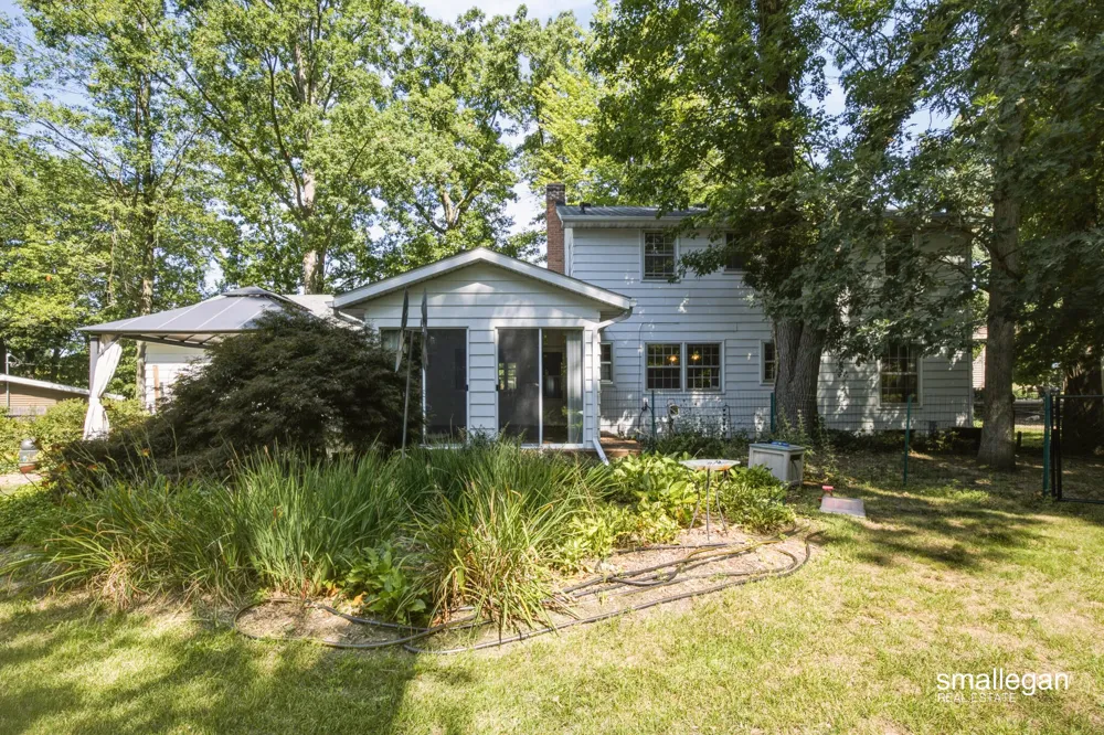 4752 Bonnie Avenue SE Kentwood, MI 49508