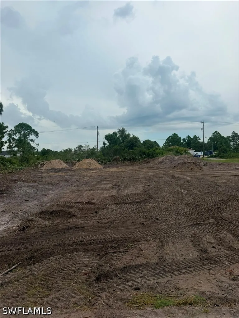 41st Street W Lehigh Acres, FL 33971