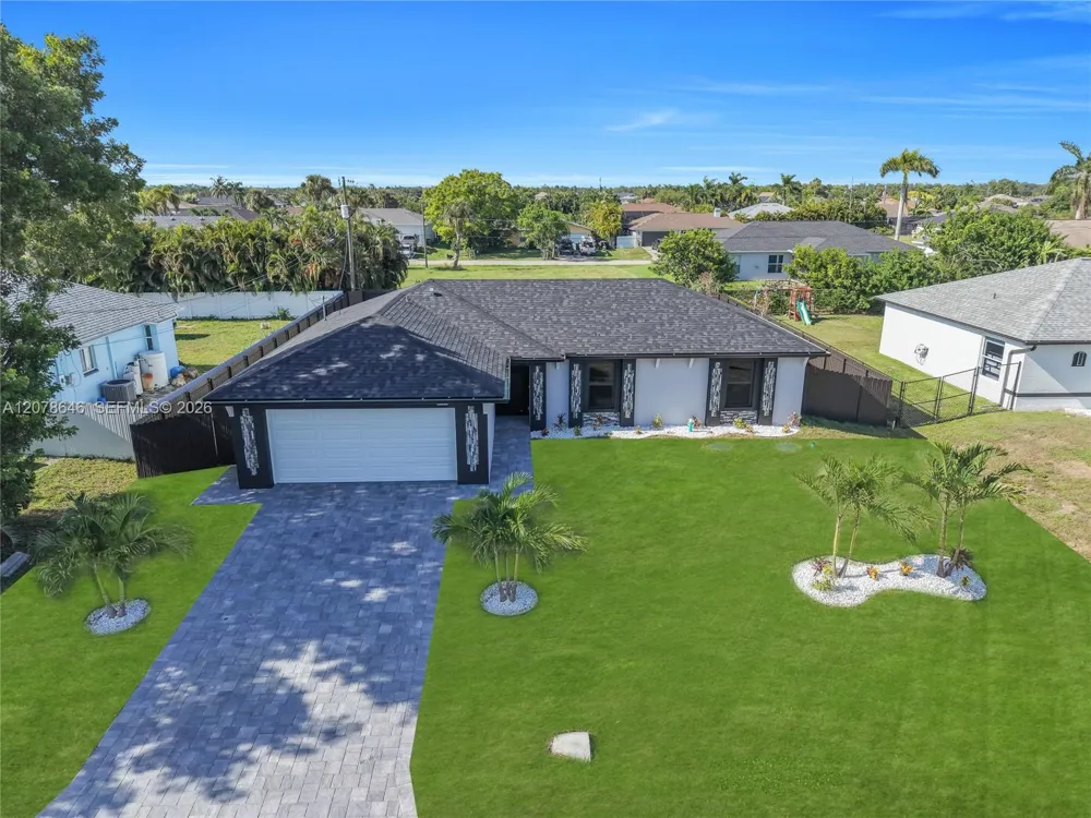 2021 NE 24th ter Cape Coral, FL 33909
