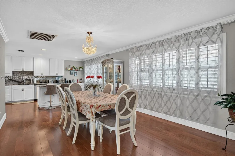 329 SE 3rd St #501T Hallandale Beach, FL 33009