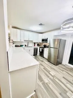 512 BAYBERRY DRIVE Lake Park, FL 33403