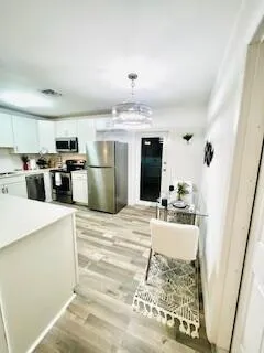 512 BAYBERRY DRIVE Lake Park, FL 33403