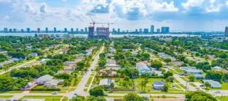 512 BAYBERRY DRIVE Lake Park, FL 33403