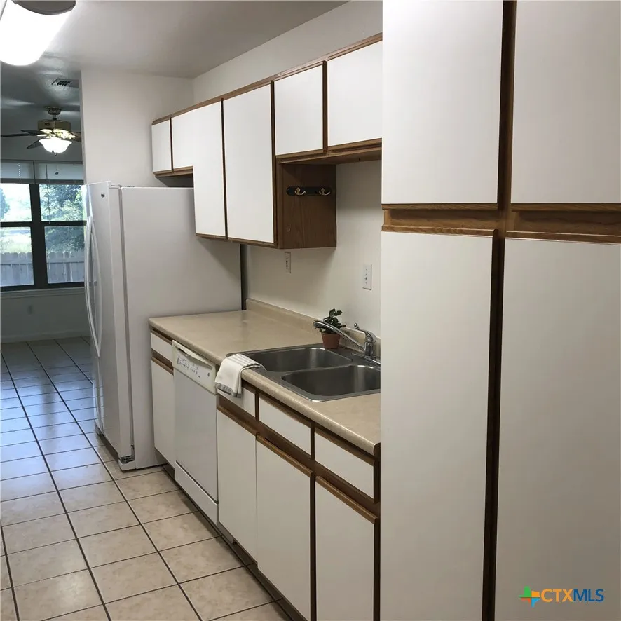 2744 Heynis New Braunfels, TX 78130